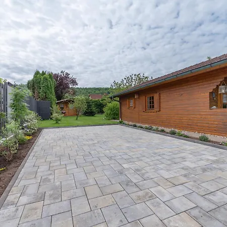 Moi Holzhaisel Tatil Evi Elmstein