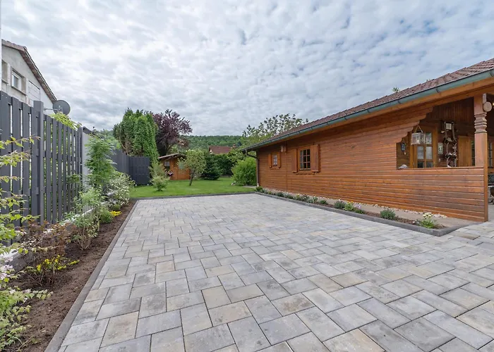 Moi Holzhaisel Tatil Evi Elmstein